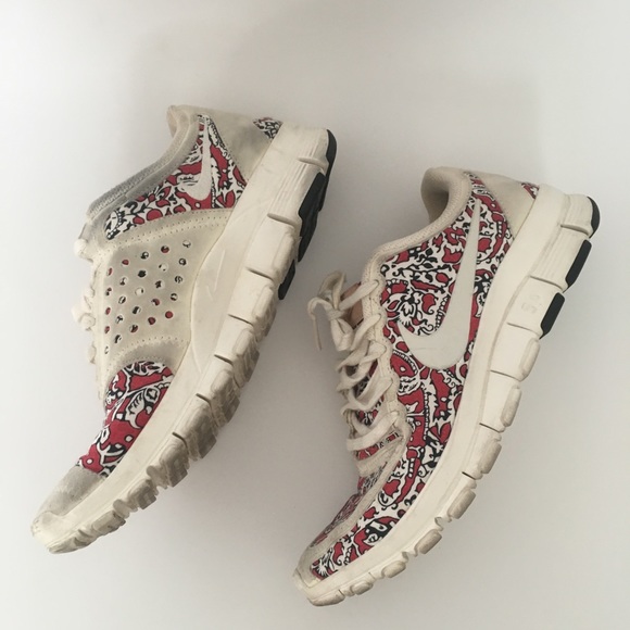 nike liberty 2018